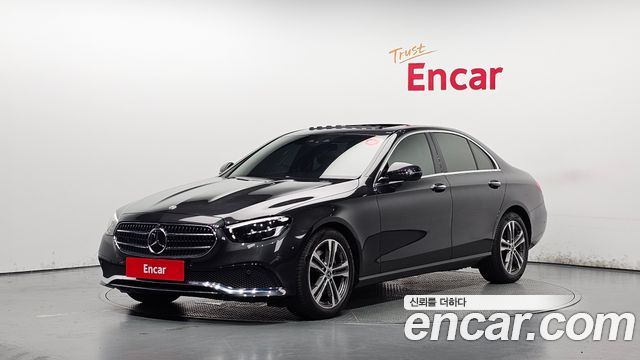 Mercedes-Benz E-Class W213 E250 Avantgarde - фото 0