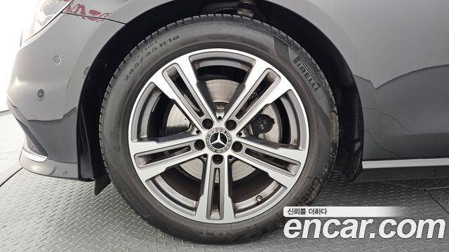 Mercedes-Benz E-Class W213 E250 Avantgarde - фото 4