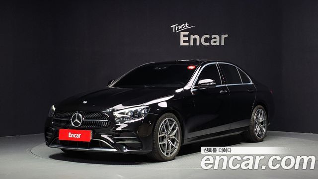 Mercedes-Benz E-Class W213 E220d 4MATIC AMG Line - фото 0