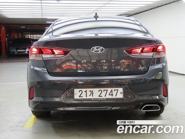 Hyundai Sonata 2.0 Style - фото 1