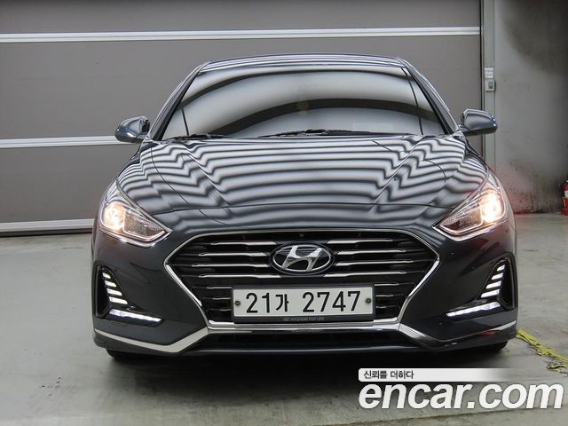 Hyundai Sonata 2.0 Style - фото 2