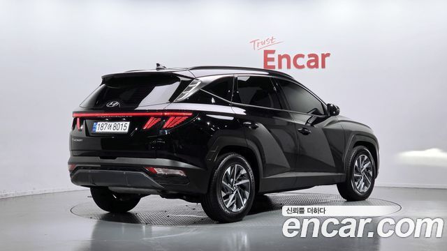 Hyundai Tucson NX4, гибрид Inspiration 2WD - фото 1