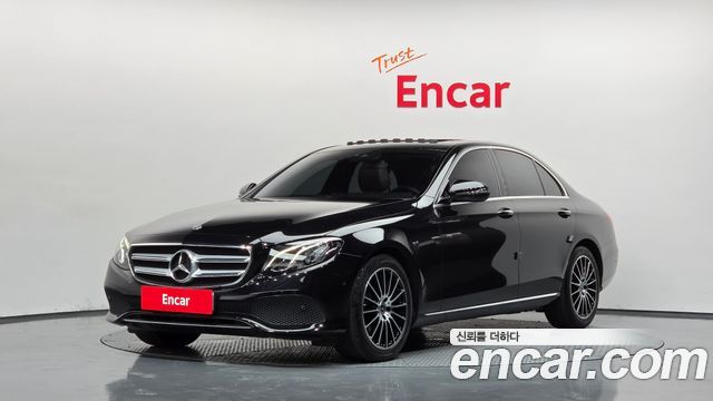 Mercedes-Benz E-Class W213 E300 Avantgarde - фото 0