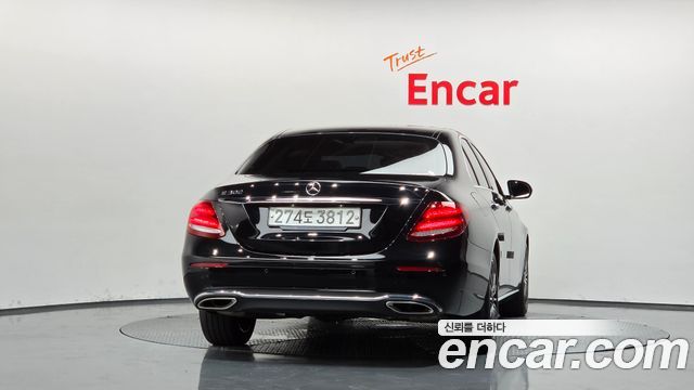 Mercedes-Benz E-Class W213 E300 Avantgarde - фото 3