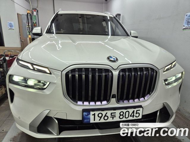 BMW X7 G07 xDrive 40i Design Pure Excellence 7-Seater - фото 0