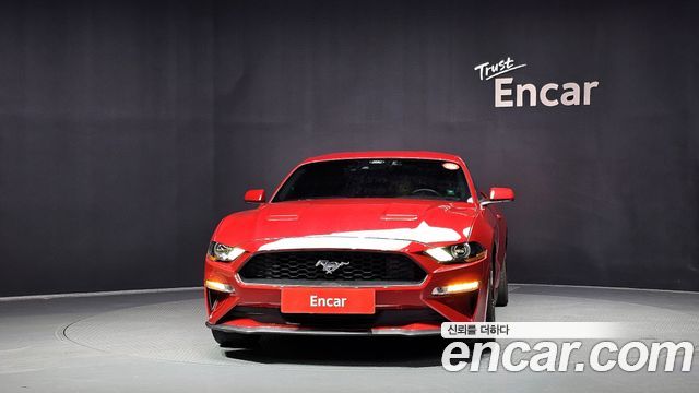 Ford Mustang Coupe - фото 2