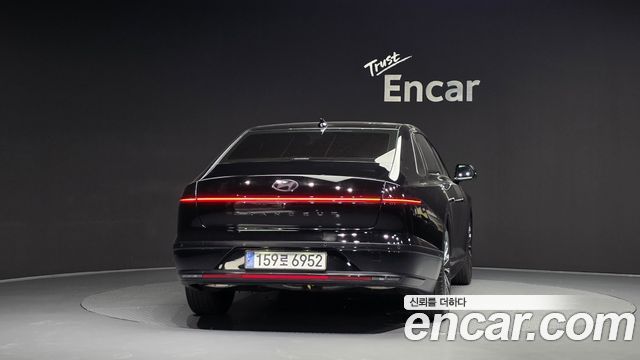 Hyundai Grandeur GN7, гибрид Calligraphy - фото 3