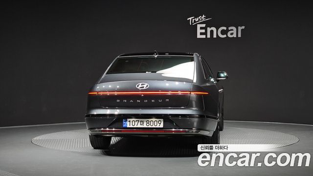 Hyundai Grandeur GN7 2,5 Gasoline 2WD Calligraphy - фото 3