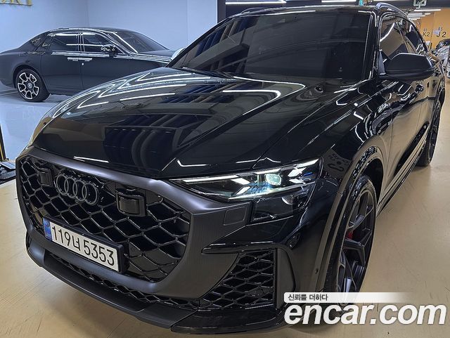 Audi RSQ8 4.0 TFSI Quattro Performance - фото 0