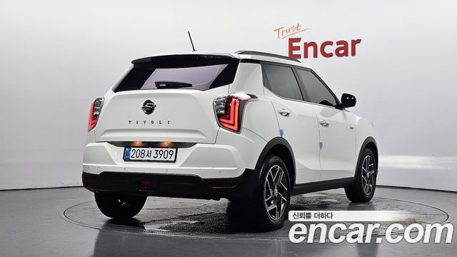 SsangYong Tivoli Gasoline 1.5 2WD V3 - фото 1