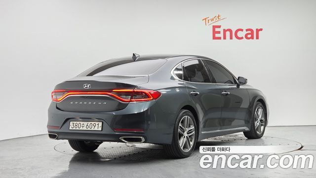 Hyundai Grandeur IG 2.4 Exclusive Special - фото 1