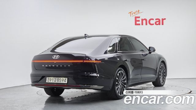 Hyundai Grandeur GN7 2,5 Gasoline 2WD Calligraphy - фото 1