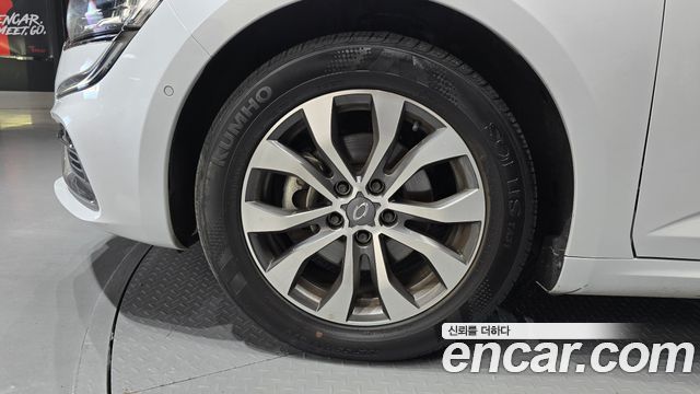 Renault Samsung SM6 New 1.3 TCe Feel - фото 4