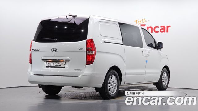 Hyundai Starex New Van 5-Seater Modern - фото 1
