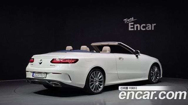 Mercedes-Benz E-Class W213 E450 4MATIC Cabriolet - фото 1