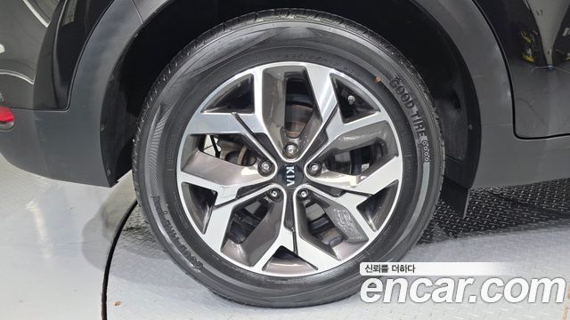 Kia Sportage The Bold Diesel 1.6 2WD Prestige - фото 4