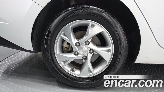 Hyundai Avante CN7 1.6 Modern - фото 4