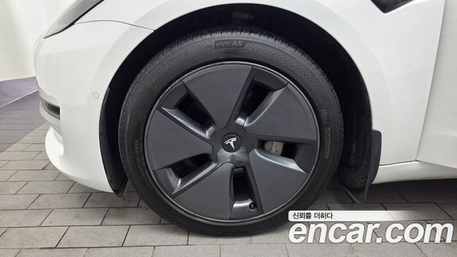Tesla Model 3 Long Range AWD - фото 4