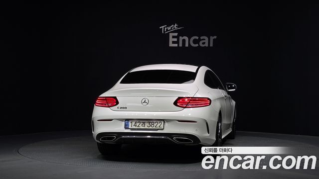 Mercedes-Benz C-Class W205 C200 Coupe - фото 3