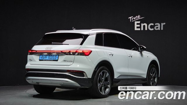 Audi Q4 e-Tron F4 40 Premium - фото 1