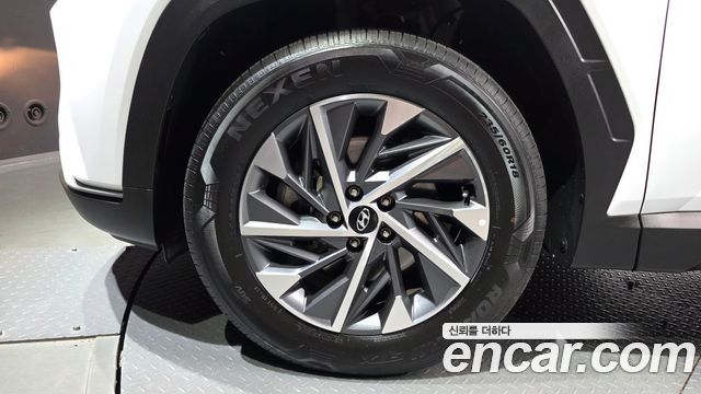 Hyundai Tucson NX4 Gasoline 1.6 Turbo 2WD Premium - фото 4