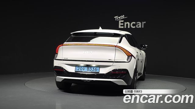 Kia EV6 Long Range GT Line - фото 3