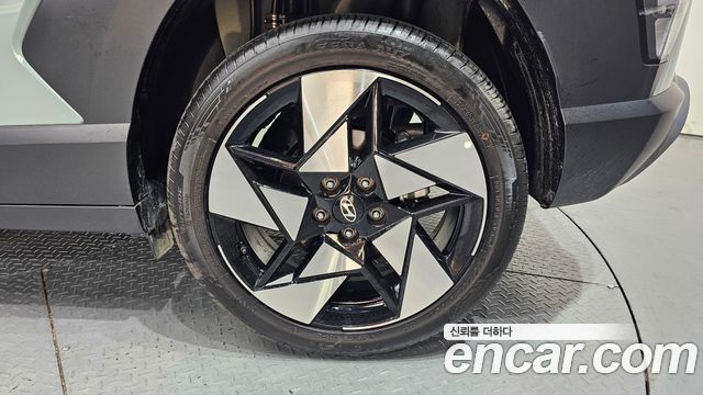 Hyundai Kona SX2 Gasoline 1.6 Turbo 2WD Inspiration - фото 4