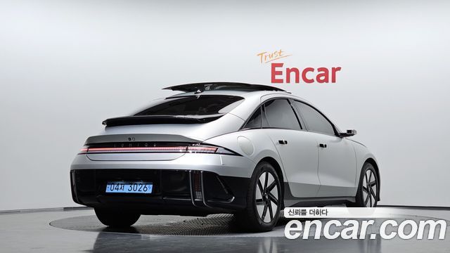 Hyundai Ioniq6 Long Range AWD Prestige - фото 1