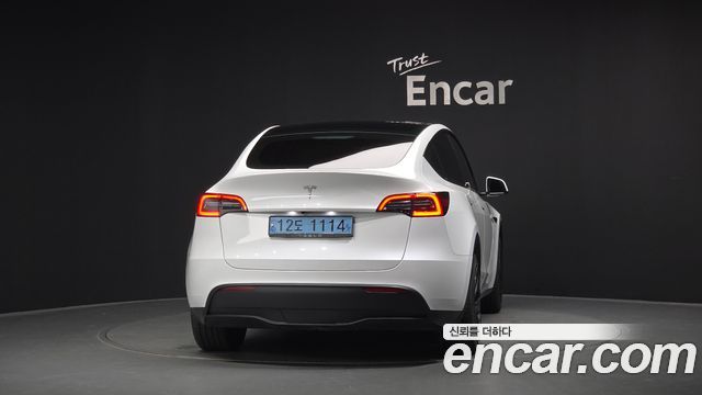 Tesla Model Y RWD - фото 3