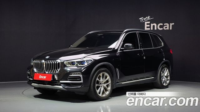 BMW X5 G05 xDrive 45e xLine - фото 0