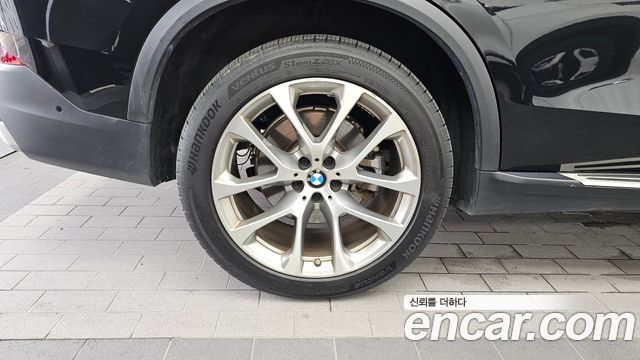 BMW X5 G05 xDrive 45e xLine - фото 4