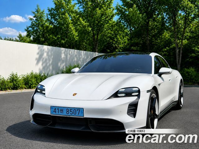 Porsche Taycan GTS - фото 0