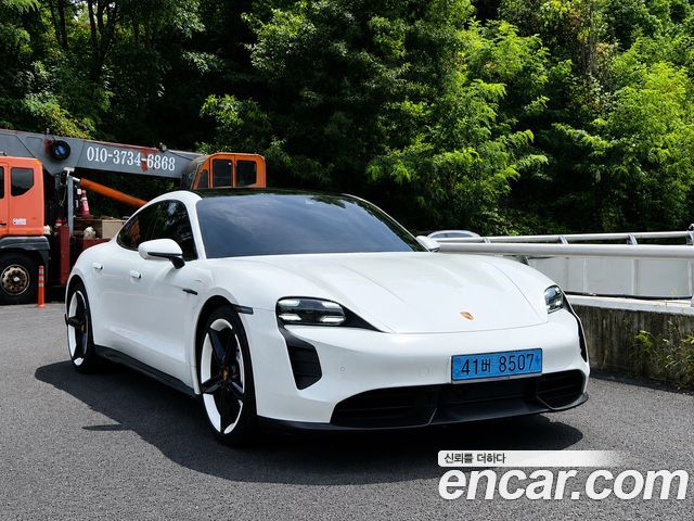 Porsche Taycan GTS - фото 1