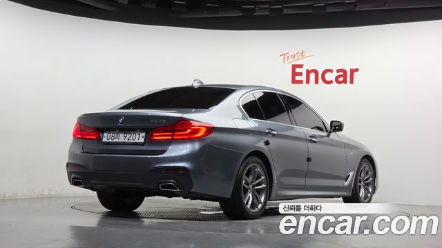 BMW 5 Series G30 520d M Sport Package Plus - фото 1