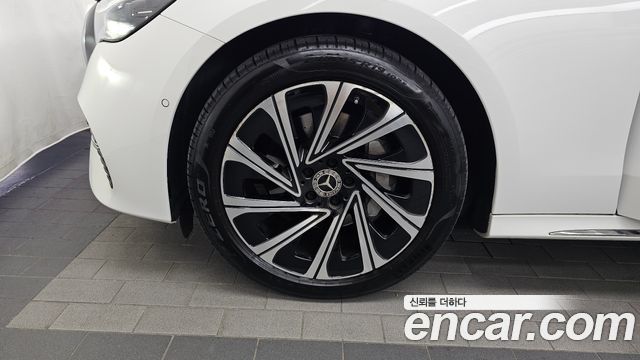 Mercedes-Benz E-Class W214 E300 4MATIC Exclusive - фото 4