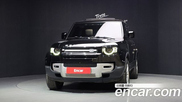 Land Rover Defender L663 110 D300 HSE - фото 2