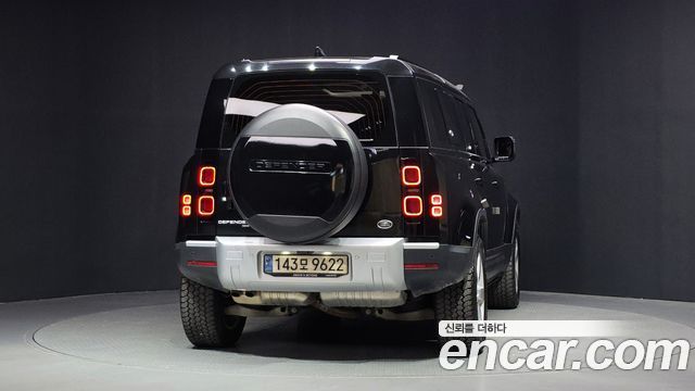 Land Rover Defender L663 110 D300 HSE - фото 3