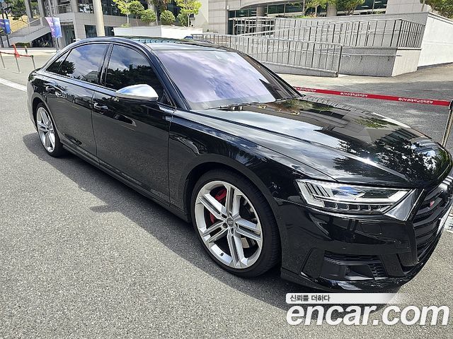 Audi S8 D5 4.0 TFSI Quattro LWB - фото 1