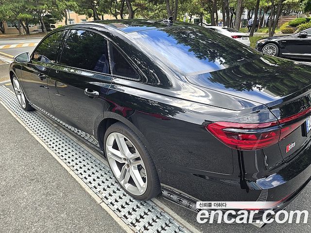 Audi S8 D5 4.0 TFSI Quattro LWB - фото 4