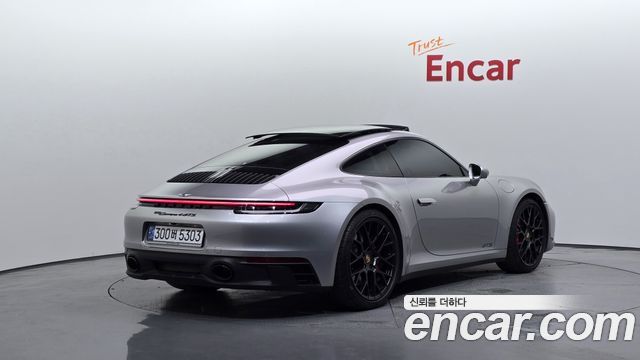 Porsche 911 Carrera 4 GTS - фото 1
