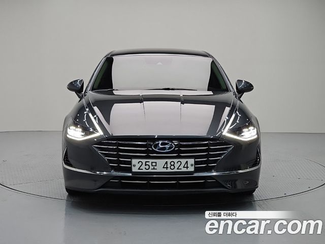 Hyundai Sonata DN8 2.0 Premium Family - фото 1
