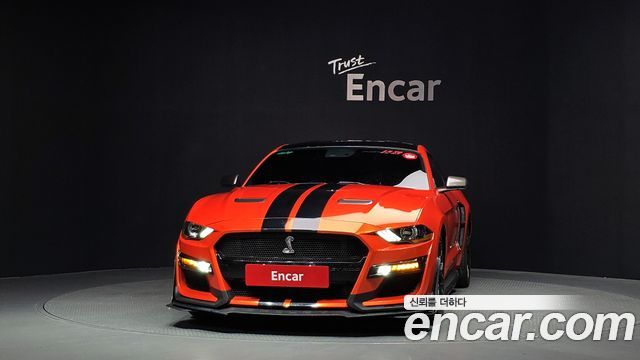 Ford Mustang Coupe - фото 2