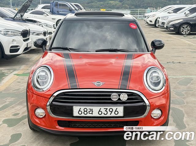 Mini Cooper 5Door HIGH 3rd - фото 0