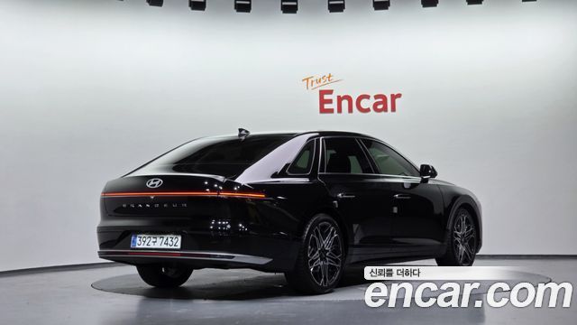 Hyundai Grandeur GN7, гибрид Exclusive - фото 1