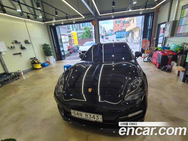 Porsche Panamera 3.0 AWD - фото 0