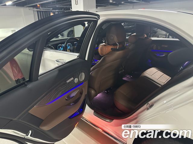 Mercedes-Benz E-Class W213 E350 4MATIC Exclusive - фото 4
