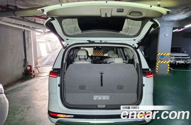 Kia Carnival 4-го поколения Gasoline 9-Seater Hi-Limousine Signature - фото 3