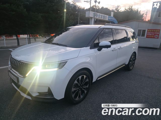 Kia Carnival 4-го поколения Diesel 9-Seater Signature - фото 1