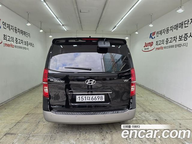 Hyundai Starex New Urban 9-Seater Exclusive - фото 3