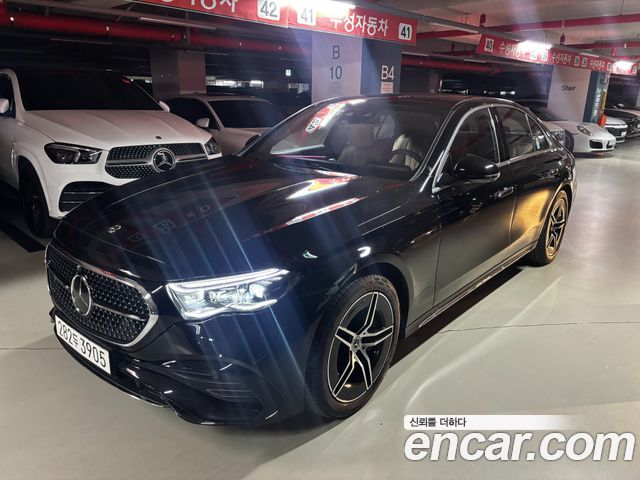 Mercedes-Benz E-Class W214 E300 4MATIC AMG Line - фото 1